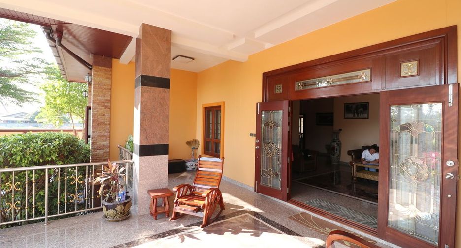 For sale 4 bedrooms house in Mueang Udon Thani, Udon Thani