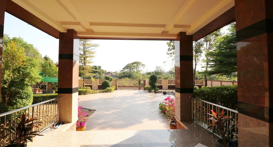 出售 4 卧室 独立屋 在 Mueang Udon Thani, Udon Thani