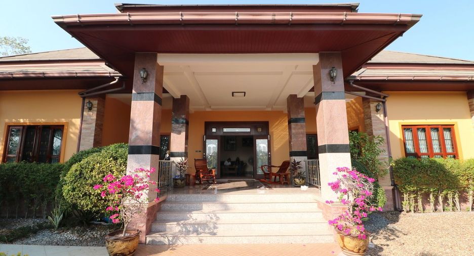 出售 4 卧室 独立屋 在 Mueang Udon Thani, Udon Thani