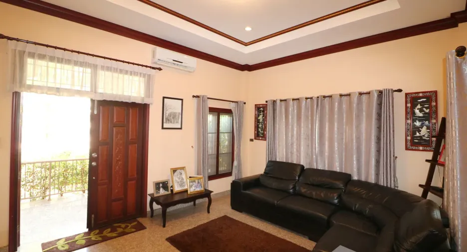 For sale 4 bedrooms house in Mueang Udon Thani, Udon Thani