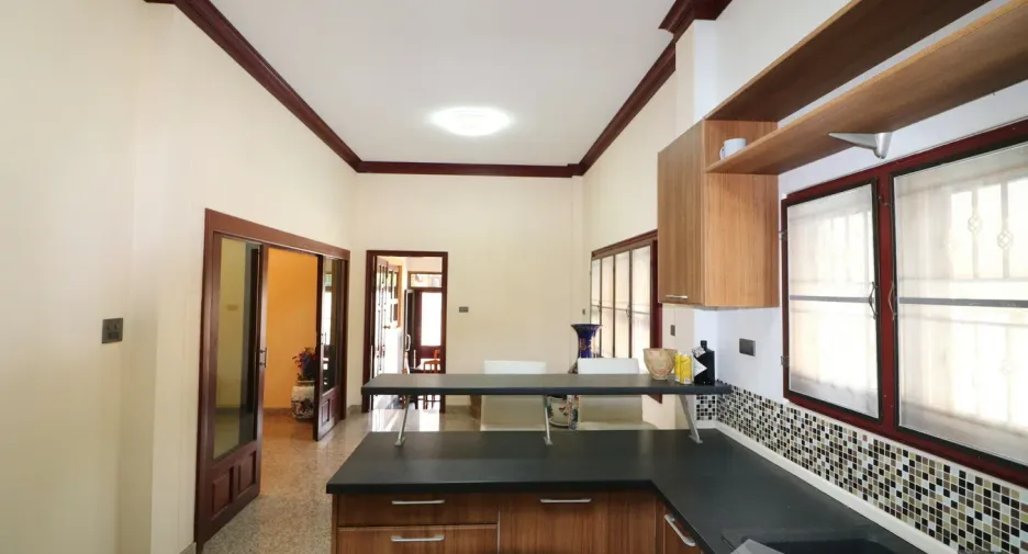 For sale 4 bedrooms house in Mueang Udon Thani, Udon Thani
