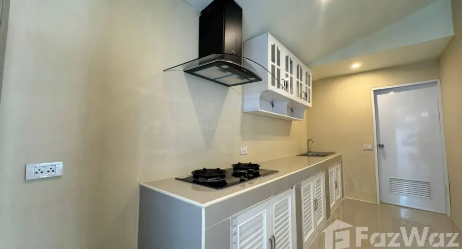 For sale 4 bedrooms house in Bang Lamung, Chonburi