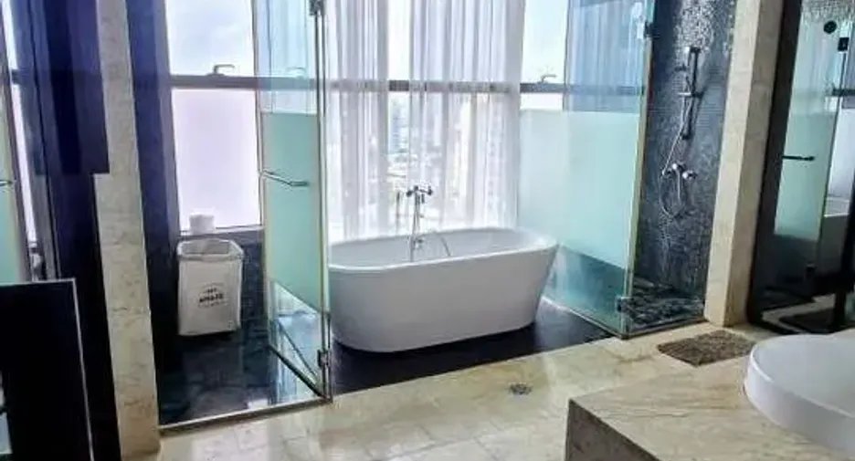 ขาย และ ให้เช่า 3 ห้องนอน คอนโด ใน ยานนาวา, กรุงเทพฯ