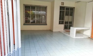 For rent 2 bedrooms townhouse in Pak Kret, Nonthaburi