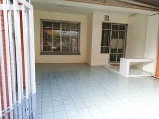 For rent 2 bedrooms townhouse in Pak Kret, Nonthaburi