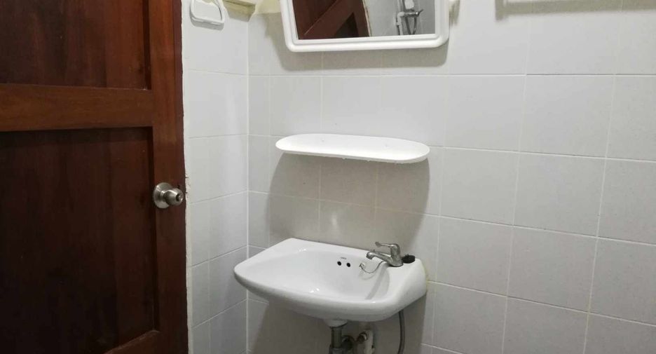 For rent 2 bedrooms townhouse in Pak Kret, Nonthaburi