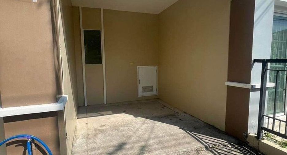 For rent 3 bedrooms townhouse in Thalang, Phuket