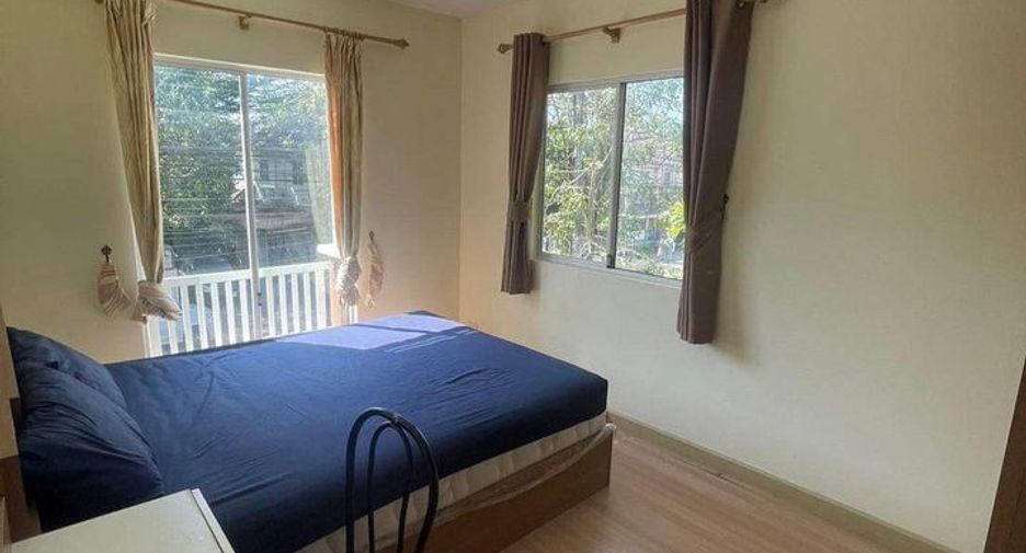 For rent 3 bedrooms townhouse in Thalang, Phuket