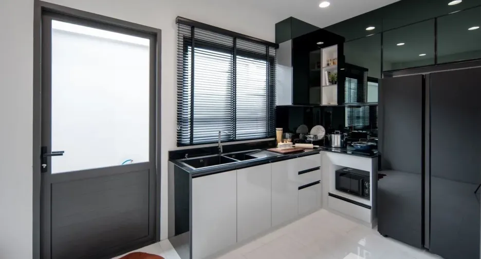For sale 4 bedrooms house in Bang Khen, Bangkok