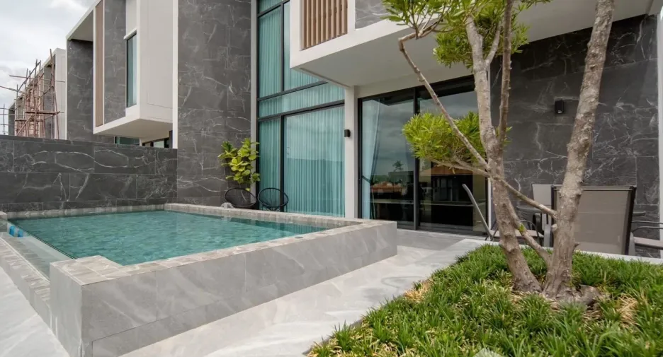 For sale 4 bedrooms house in Bang Khen, Bangkok