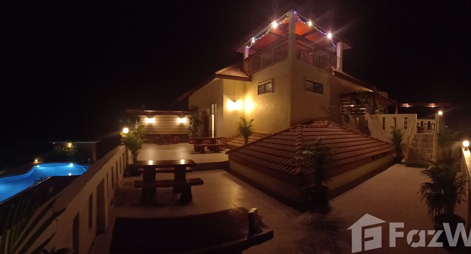For sale 9 bedrooms house in Kumphawapi, Udon Thani