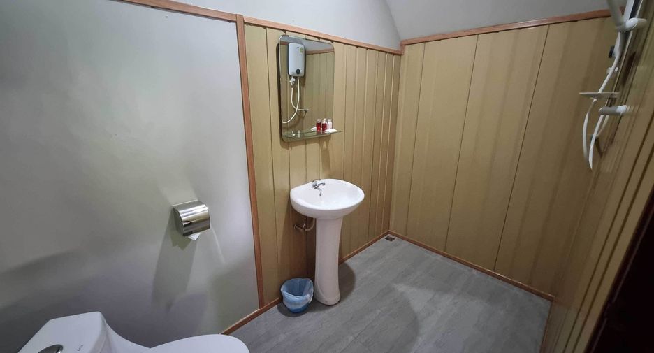 For sale 9 bedrooms house in Kumphawapi, Udon Thani