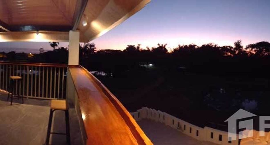 For sale 9 bedrooms house in Kumphawapi, Udon Thani