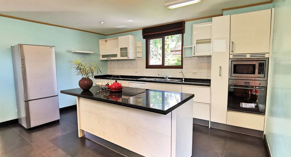 For rent 7 bedrooms villa in Thalang, Phuket