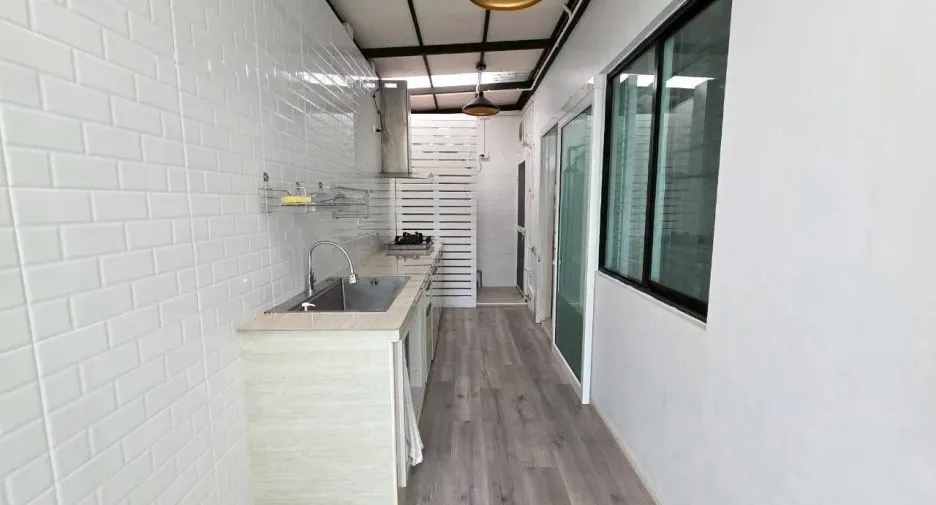 For sale and for rent 3 bedrooms house in Bang Phli, Samut Prakan