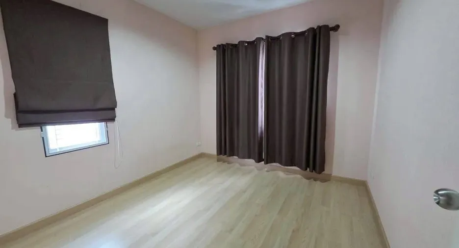 For sale and for rent 3 bedrooms house in Bang Phli, Samut Prakan
