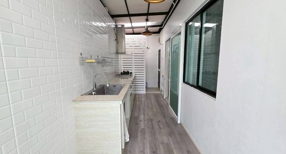 For sale and for rent 3 bedrooms house in Bang Phli, Samut Prakan