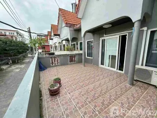 For sale 2 bedrooms townhouse in Bang Lamung, Chonburi