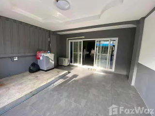 For sale 2 bedrooms townhouse in Bang Lamung, Chonburi