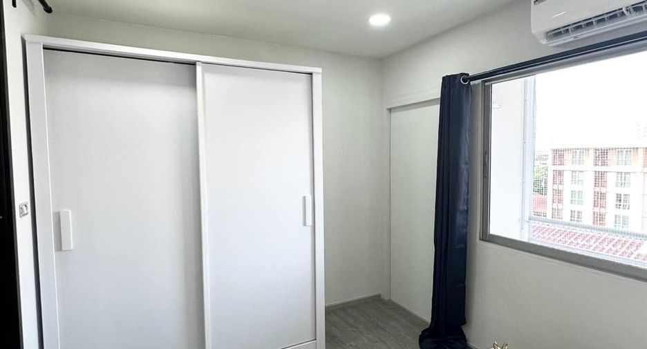 For sale studio condo in Wang Thonglang, Bangkok