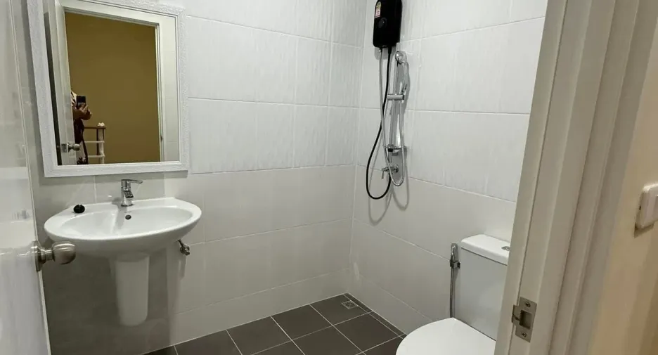 For rent 3 bedrooms townhouse in Mueang Khon Kaen, Khon Kaen