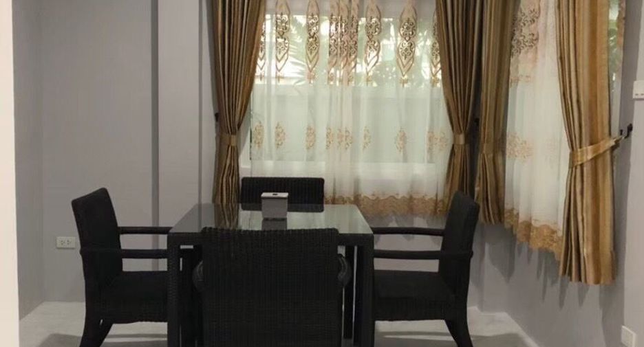 For rent 3 bedrooms villa in Mueang Phuket, Phuket