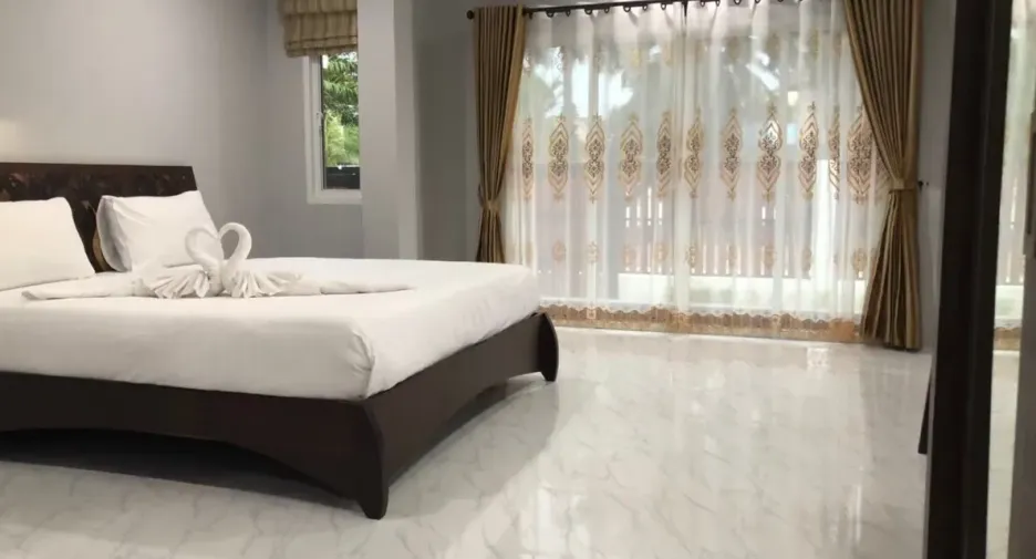 For rent 3 bedrooms villa in Mueang Phuket, Phuket