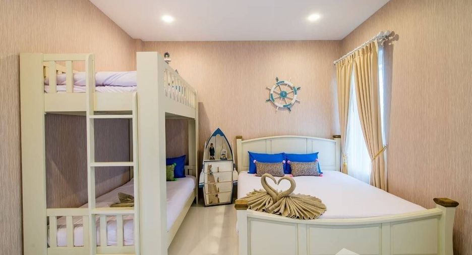 For sale 4 bedrooms house in Hua Hin, Prachuap Khiri Khan