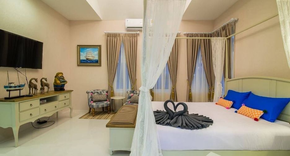 For sale 4 bedrooms house in Hua Hin, Prachuap Khiri Khan