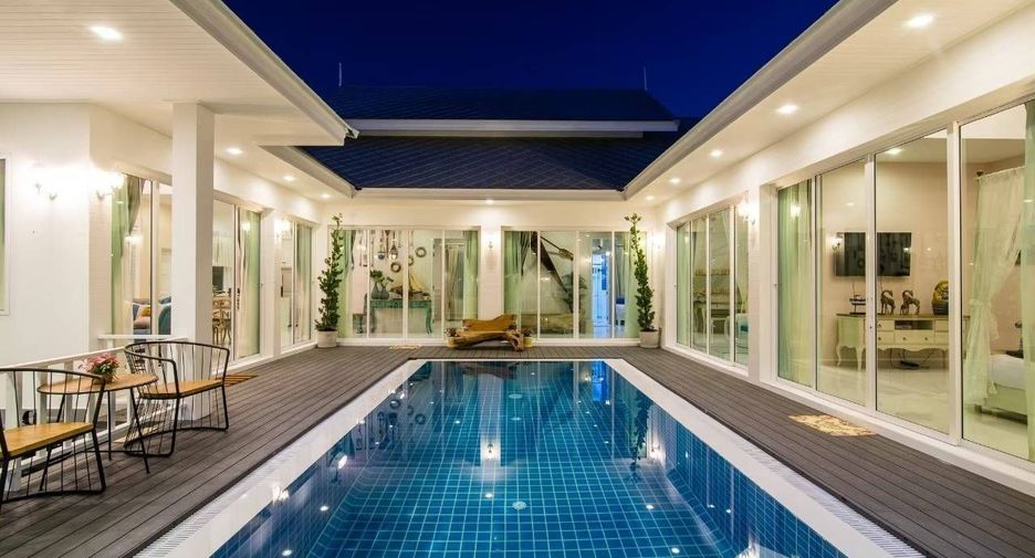 For sale 4 bedrooms house in Hua Hin, Prachuap Khiri Khan