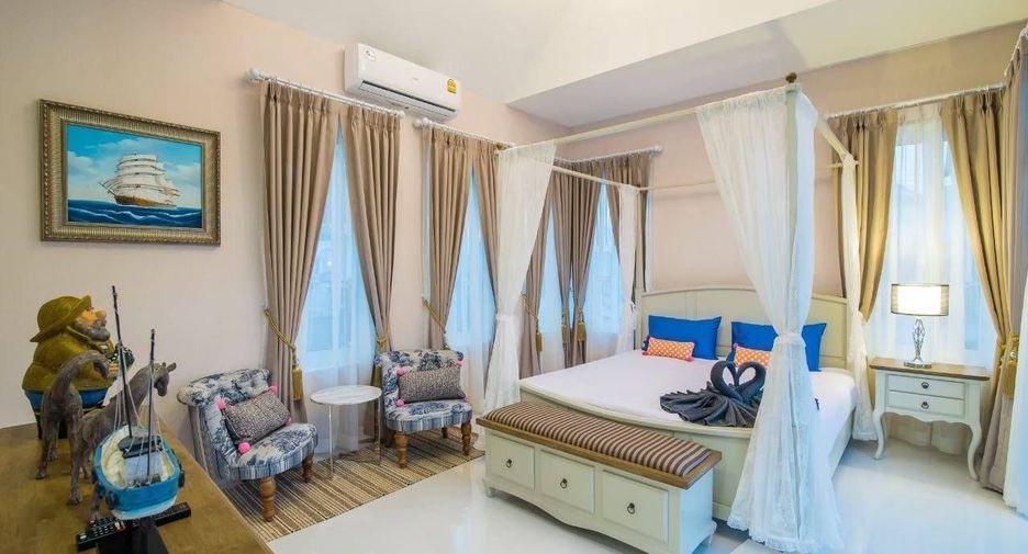 For sale 4 bedrooms house in Hua Hin, Prachuap Khiri Khan