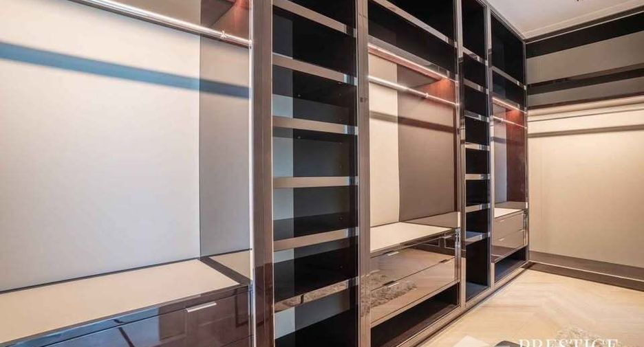 For sale and for rent 4 bedrooms condo in Bang Kho Laem, Bangkok