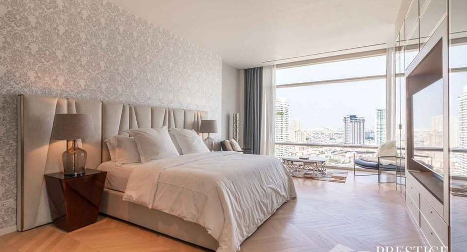 For sale and for rent 4 bedrooms condo in Bang Kho Laem, Bangkok