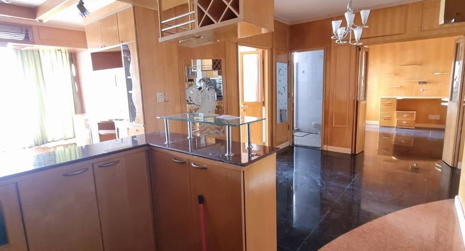For sale and for rent 1 bed condo in Ratchathewi, Bangkok