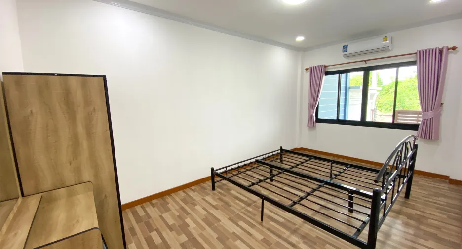 Casa adosada en venta de 2 habitaciones en Mae Sot, Tak
