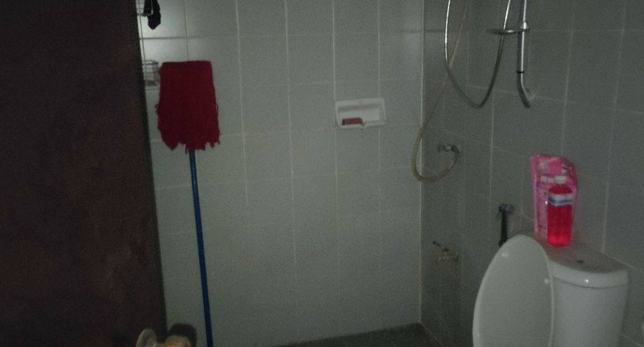 For sale 4 bedrooms townhouse in Bang Khen, Bangkok
