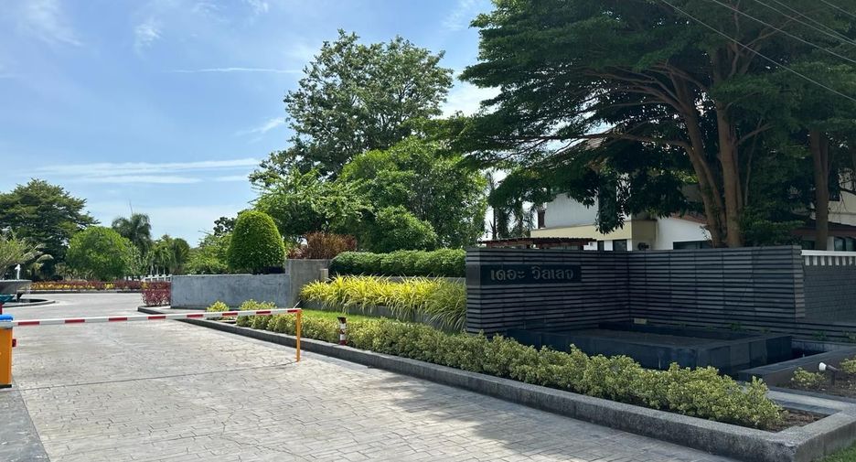 For rent 4 bedrooms house in Bang Lamung, Chonburi