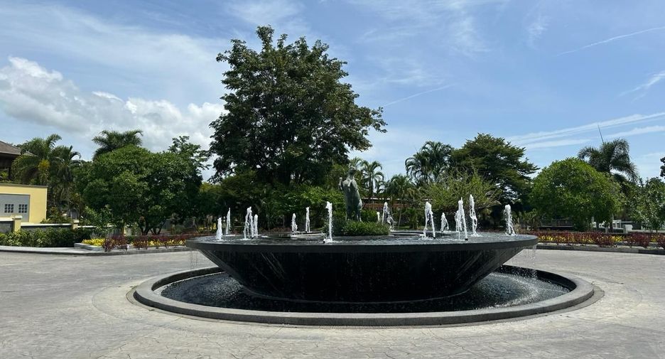 For rent 4 bedrooms house in Bang Lamung, Chonburi