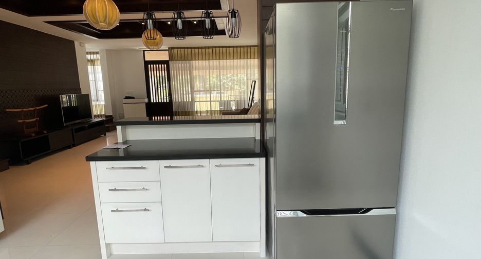 For rent 4 bedrooms house in Bang Lamung, Chonburi