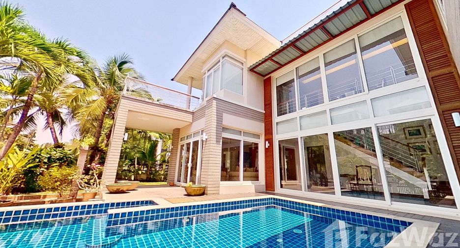 For sale and for rent 4 bedrooms house in Sattahip, Chonburi