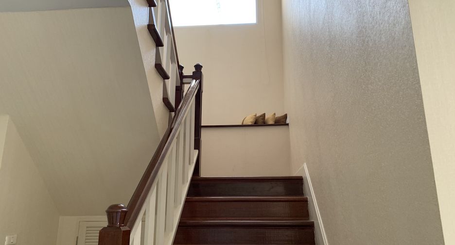For sale and for rent 3 bedrooms house in Lat Krabang, Bangkok