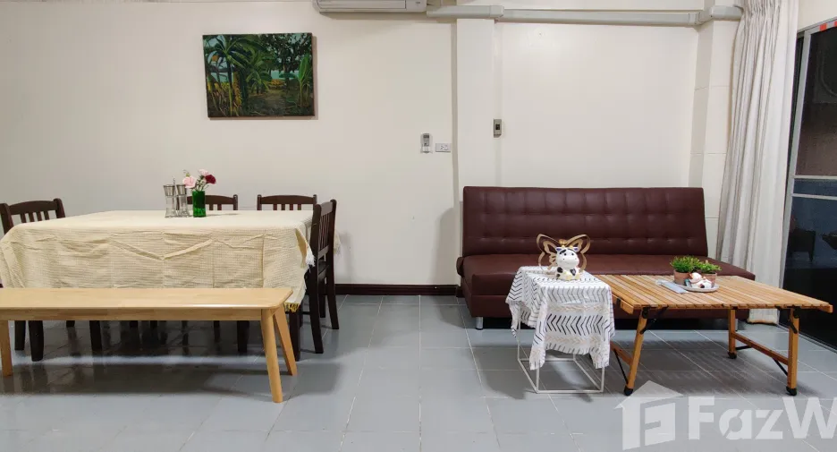 Reihenhaus zum Kauf und zur Miete mit 2 Zimmer in Ban Chang, Rayong