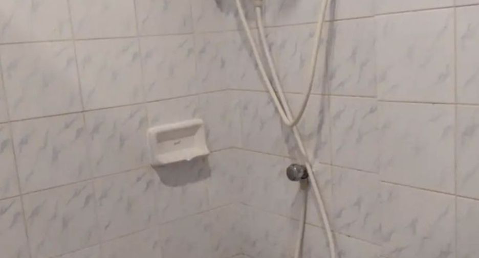 Reihenhaus zum Kauf und zur Miete mit 2 Zimmer in Ban Chang, Rayong