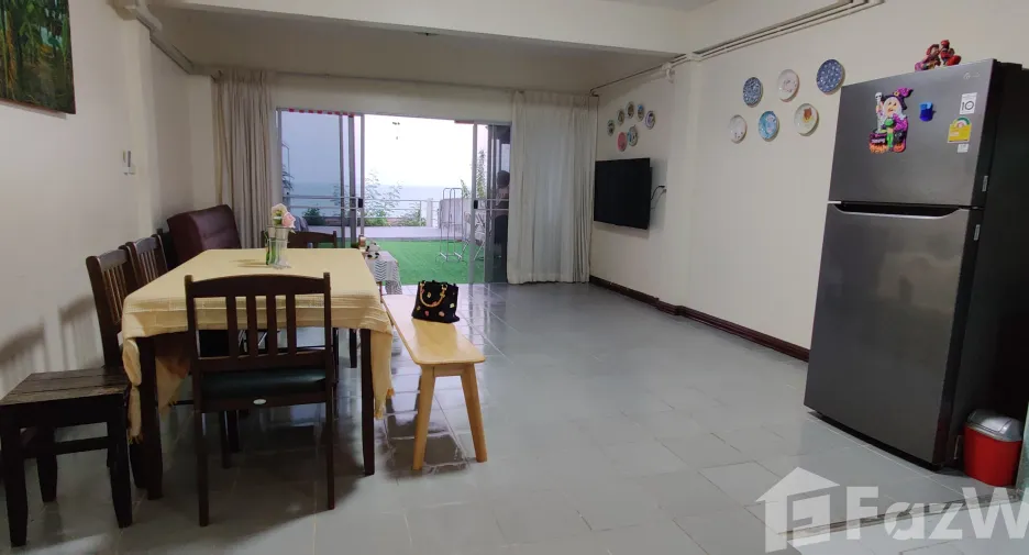 Reihenhaus zum Kauf und zur Miete mit 2 Zimmer in Ban Chang, Rayong