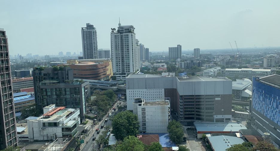 Condo en venta y en alquiler de 1 habitaciones en Watthana, Bangkok