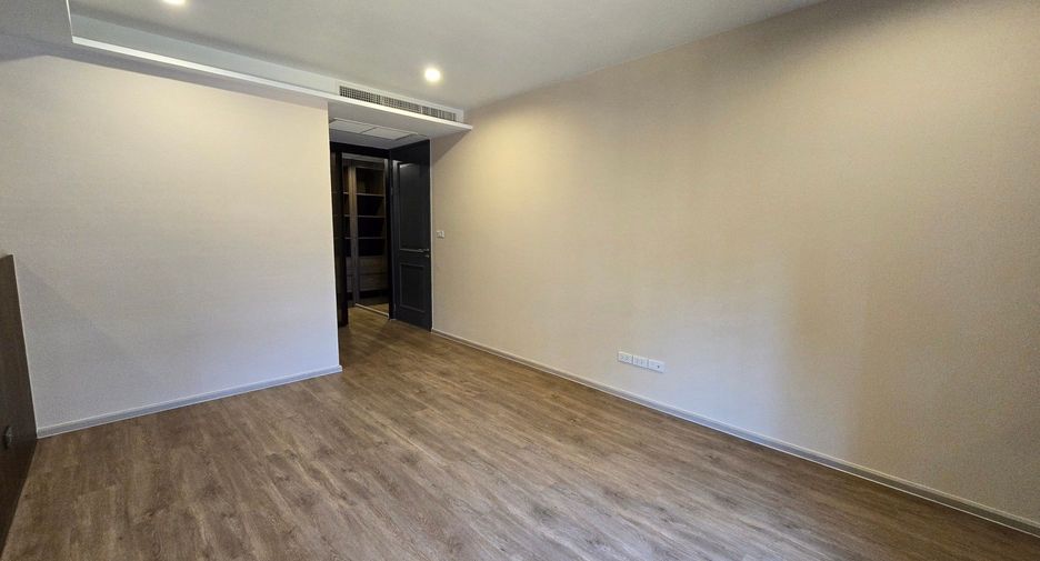 For sale 1 bed condo in Pathum Wan, Bangkok