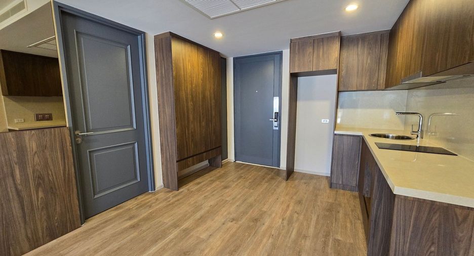 For sale 1 bed condo in Pathum Wan, Bangkok