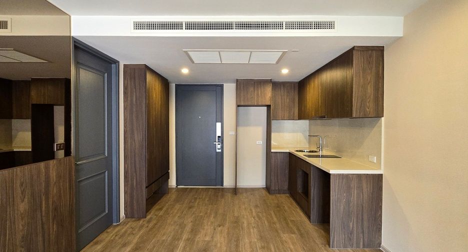 For sale 1 bed condo in Pathum Wan, Bangkok