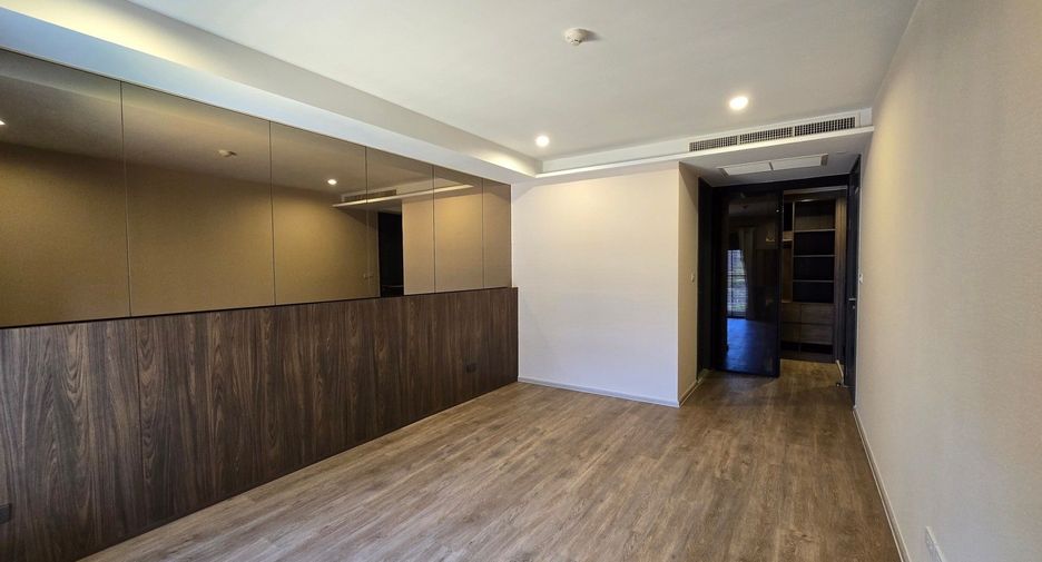 For sale 1 bed condo in Pathum Wan, Bangkok