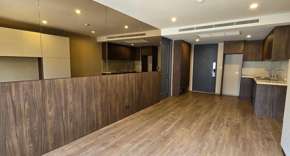 For sale 1 bed condo in Pathum Wan, Bangkok